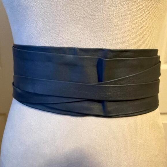 GILI Got It Love It Gray Leather Wrap Belt - Picture 1 of 7